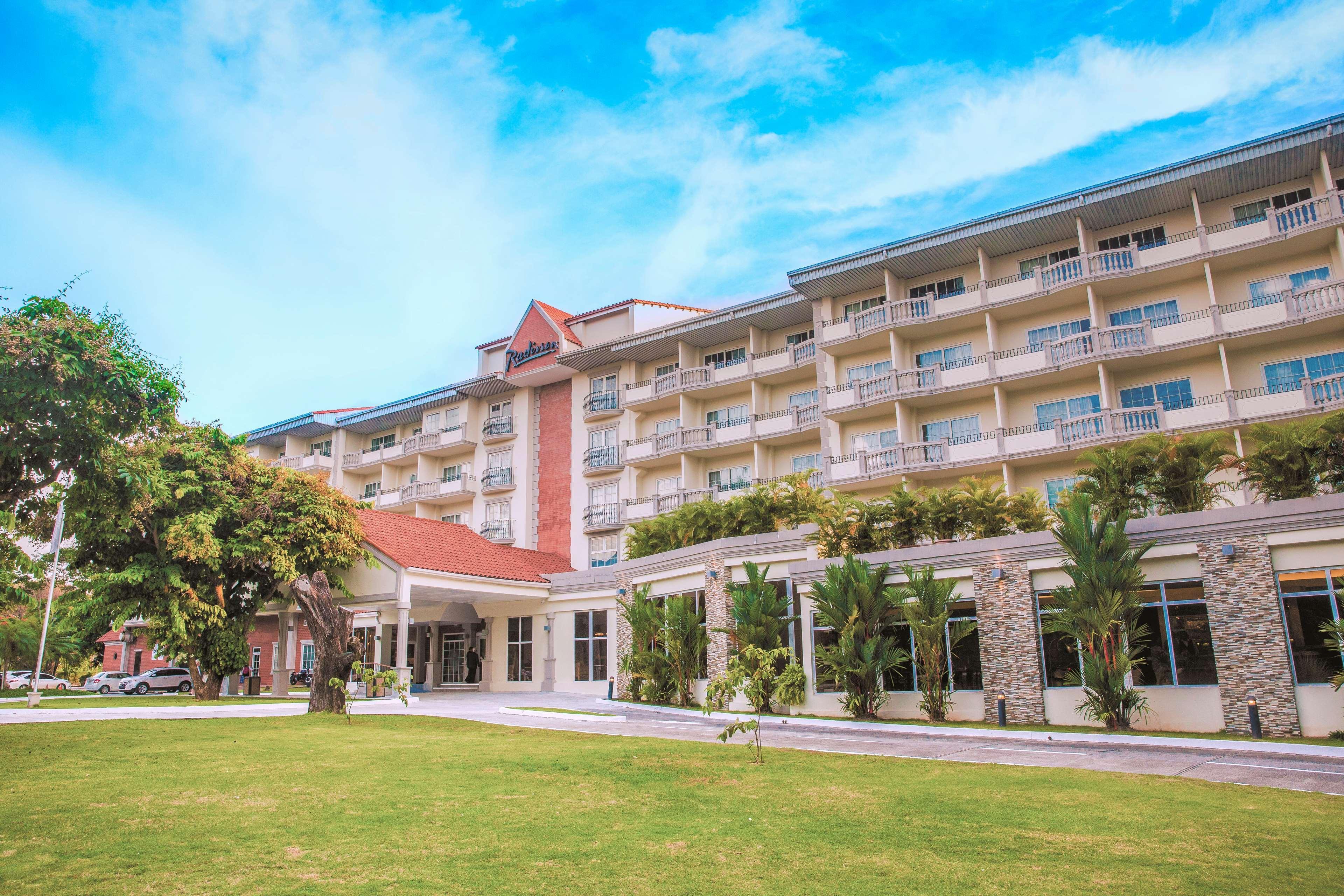 Radisson Hotel Panama Canal Exterior photo The Royal Paradise Hotel and Spa