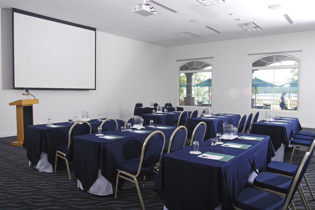 Radisson Hotel Panama Canal Exterior photo A typical meeting room